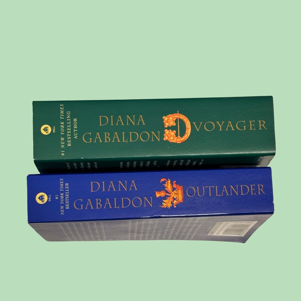 DIANA GABALDON VOYAGER & OUTLANDER